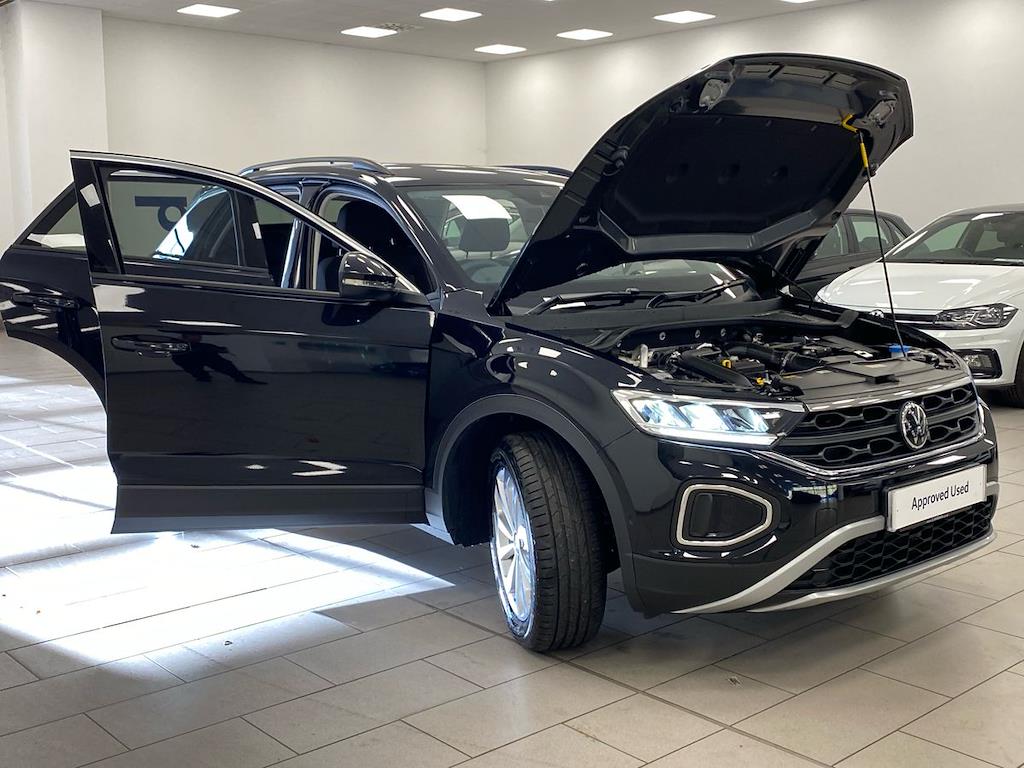 Used Volkswagen T-Roc 2025 for sale - 76536640: Photo 42