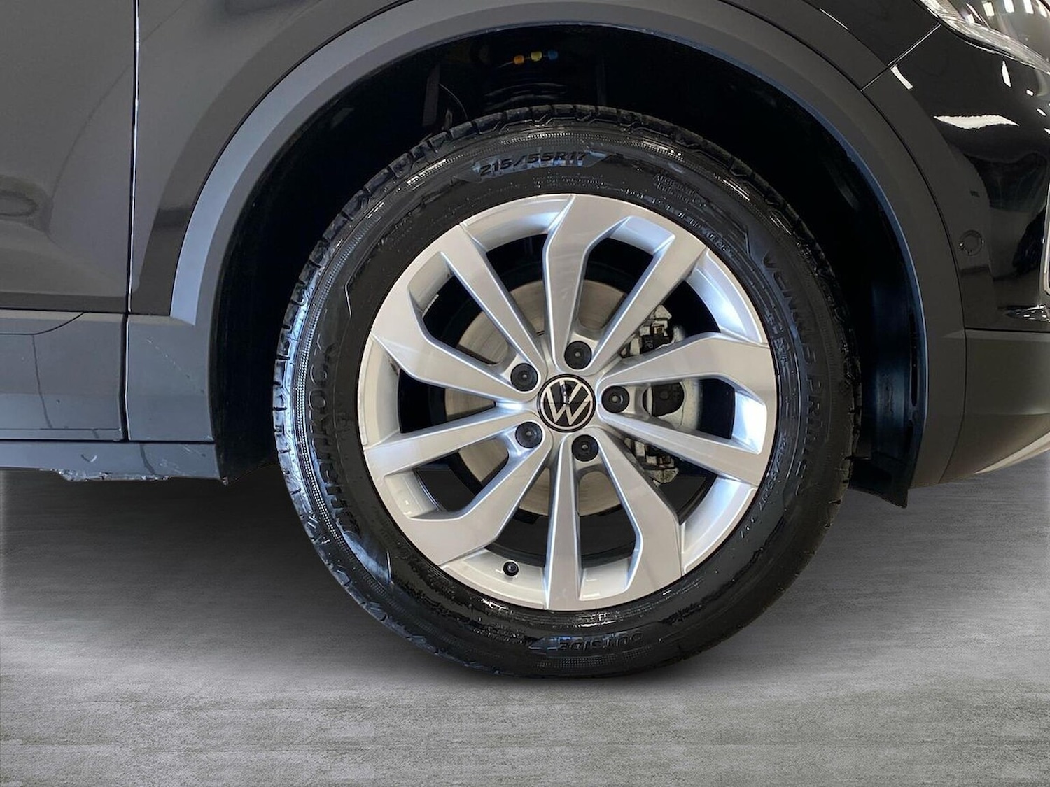 Used Volkswagen T-Roc 2025 for sale - 76536640: Photo 6