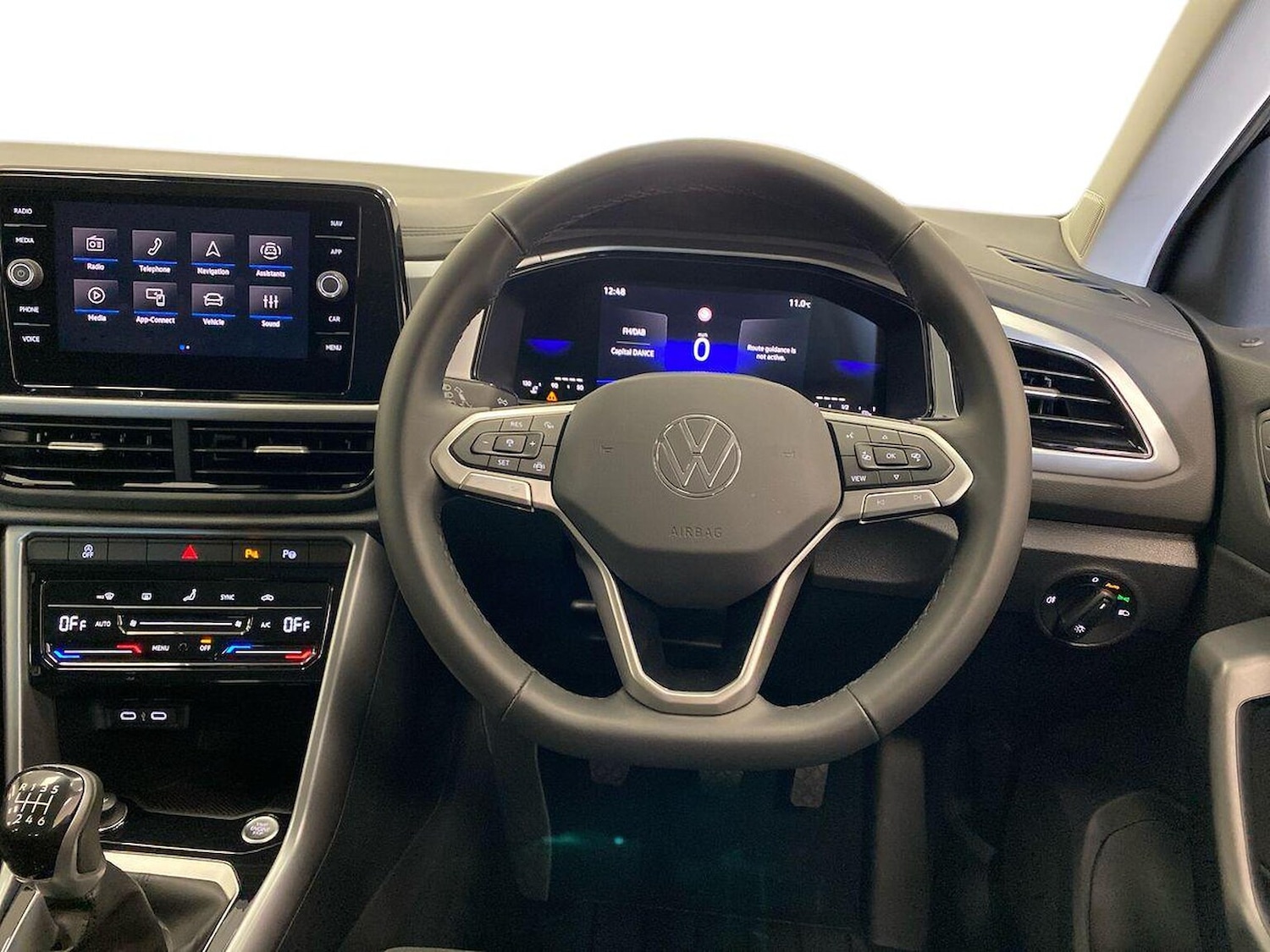 Used Volkswagen T-Roc 2025 for sale - 76536640: Photo 9