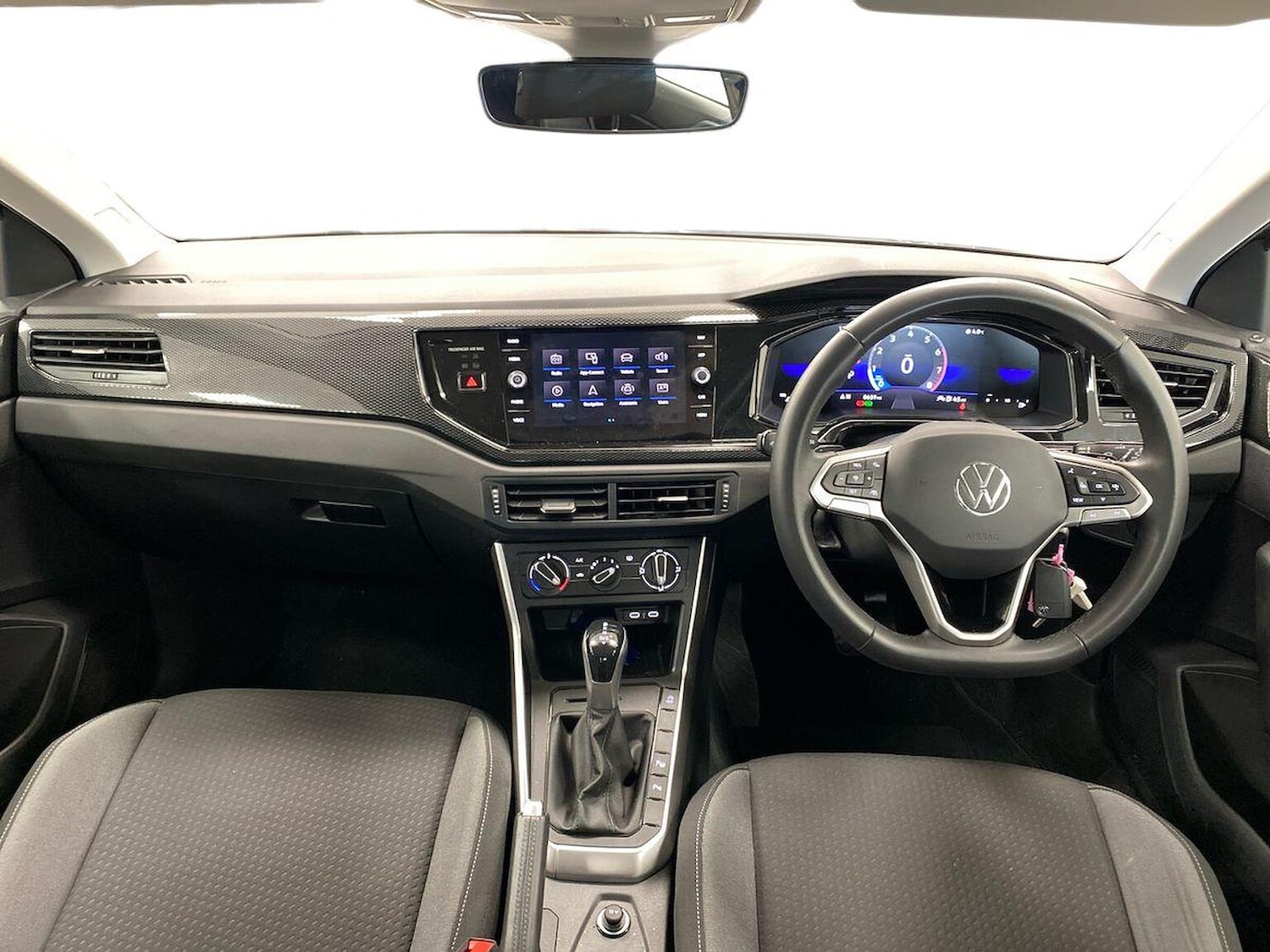 Used Volkswagen Taigo 2024 for sale - 76982900: Photo 8