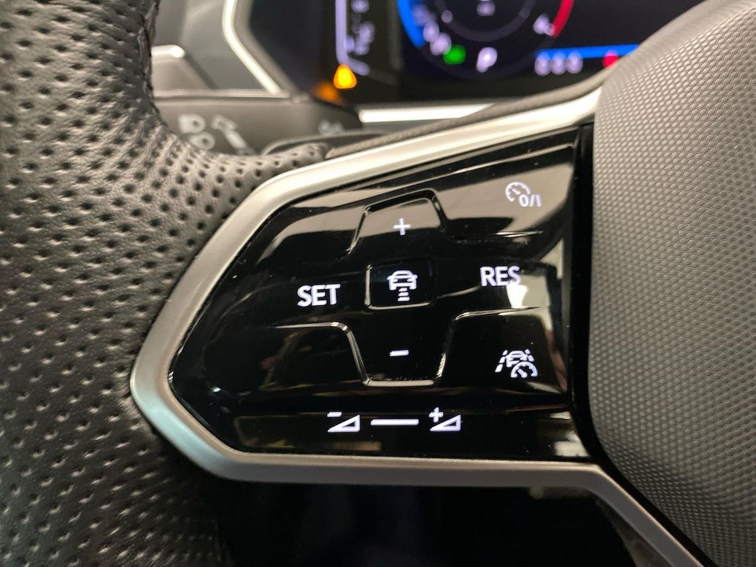 Used Volkswagen Tiguan 2022 for sale - 77003665: Photo 29