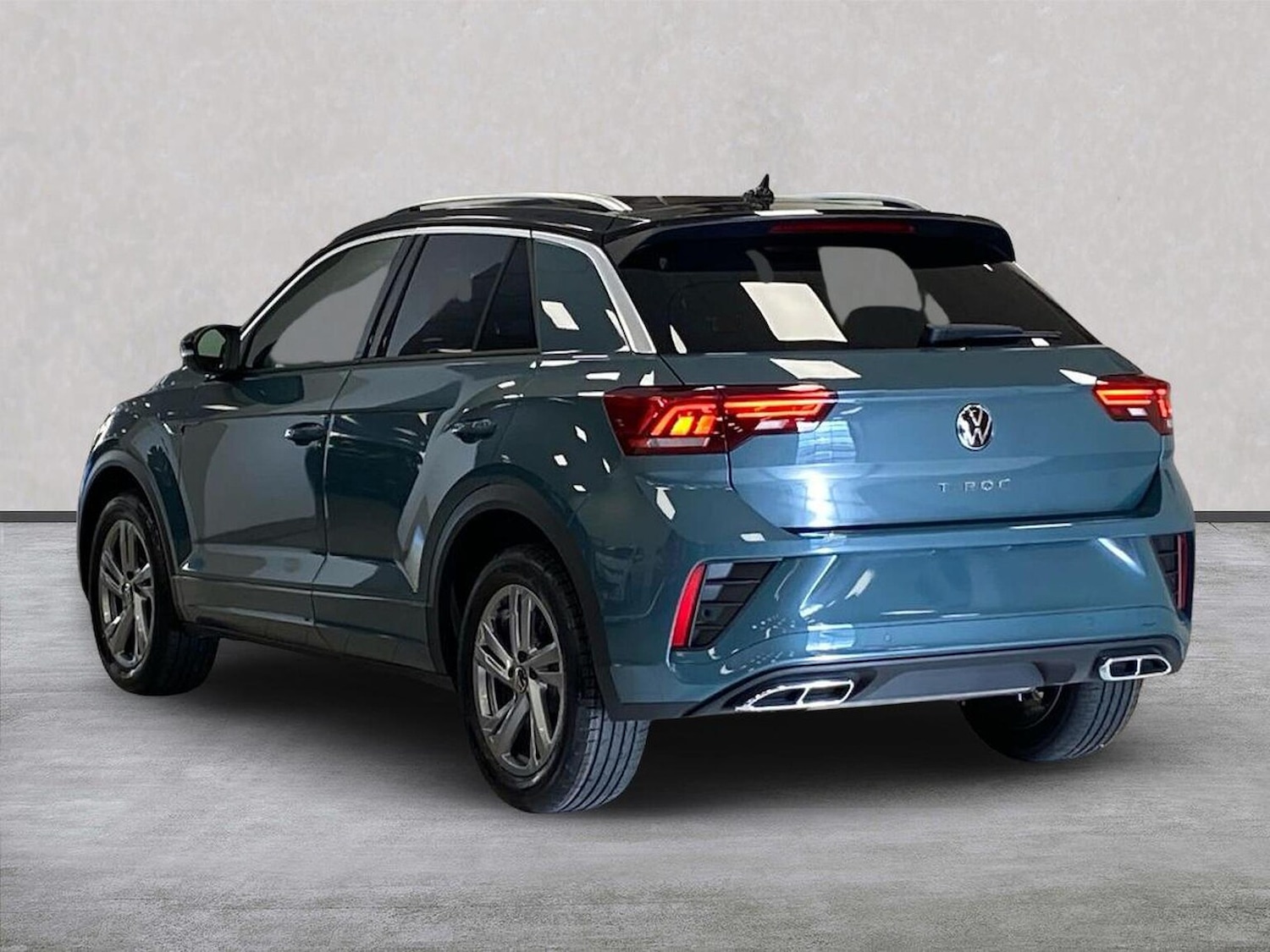 Used Volkswagen T-Roc 2025 for sale - 76637811: Photo 2