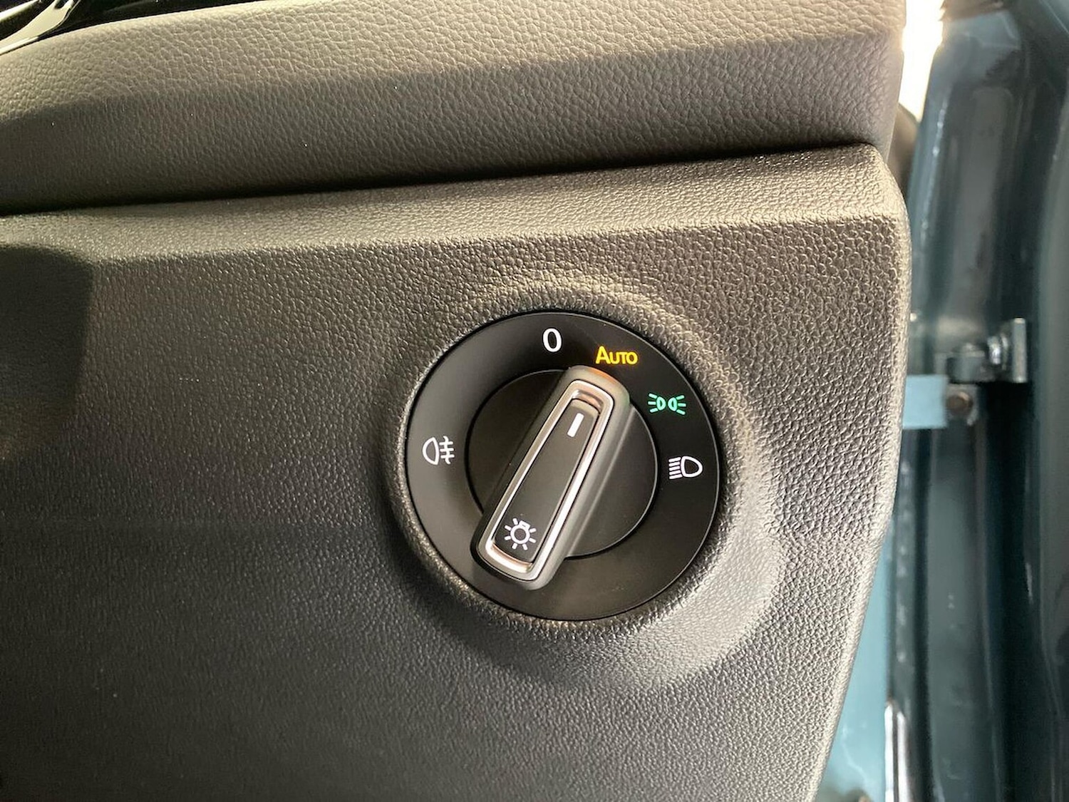 Used Volkswagen T-Roc 2025 for sale - 76637811: Photo 22