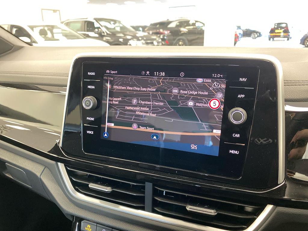 Used Volkswagen T-Roc 2025 for sale - 76637811: Photo 24