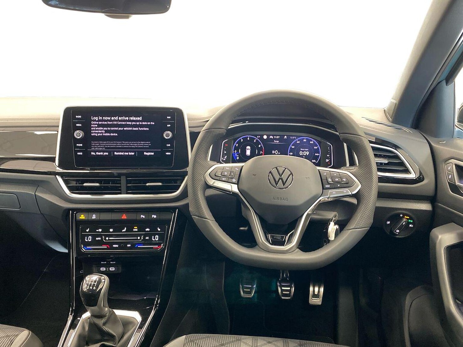 Used Volkswagen T-Roc 2025 for sale - 76637811: Photo 9