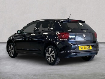 Used Volkswagen Polo 2021 for sale - 76237021: Photo 2