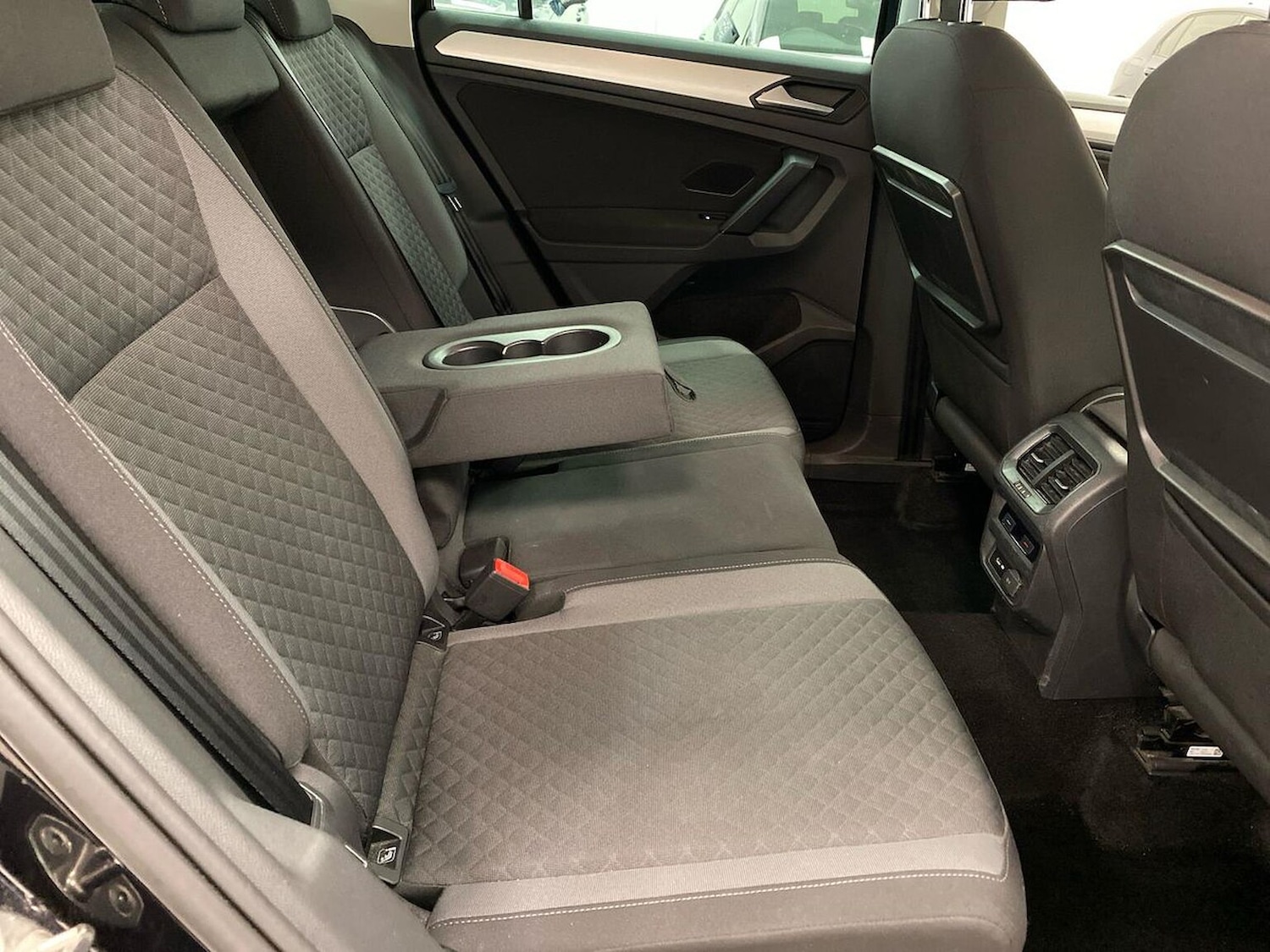 Used Volkswagen Tiguan 2020 for sale - 76490621: Photo 37