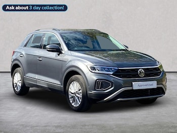Used Volkswagen T-Roc 2023 for sale - 75766769: Photo