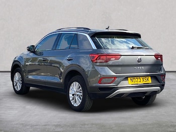 Used Volkswagen T-Roc 2023 for sale - 75766769: Photo