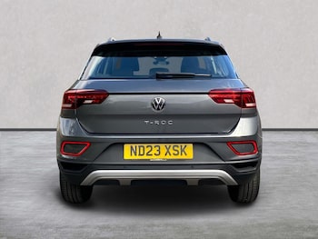 Used Volkswagen T-Roc 2023 for sale - 75766769: Photo