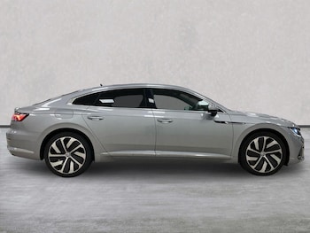 Used Volkswagen Arteon 2020 for sale - 76663010: Photo