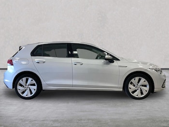 Used Volkswagen Golf 2020 for sale - 78194684: Photo