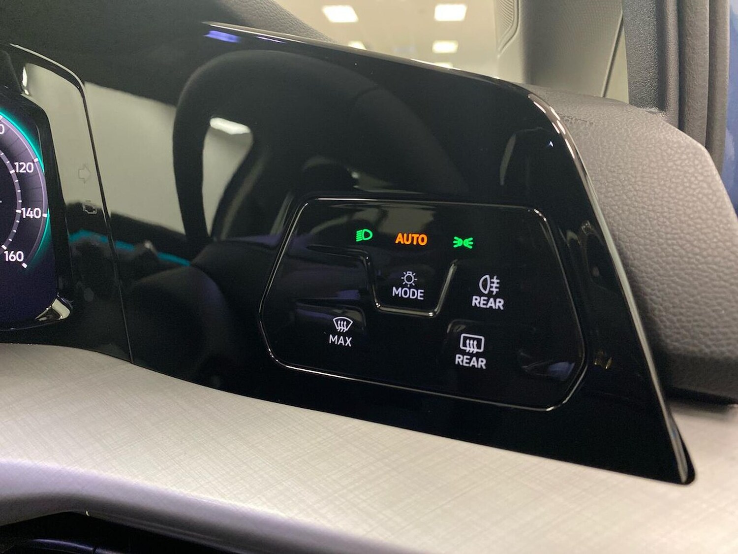 Used Volkswagen Golf 2025 for sale - 77528873: Photo 22