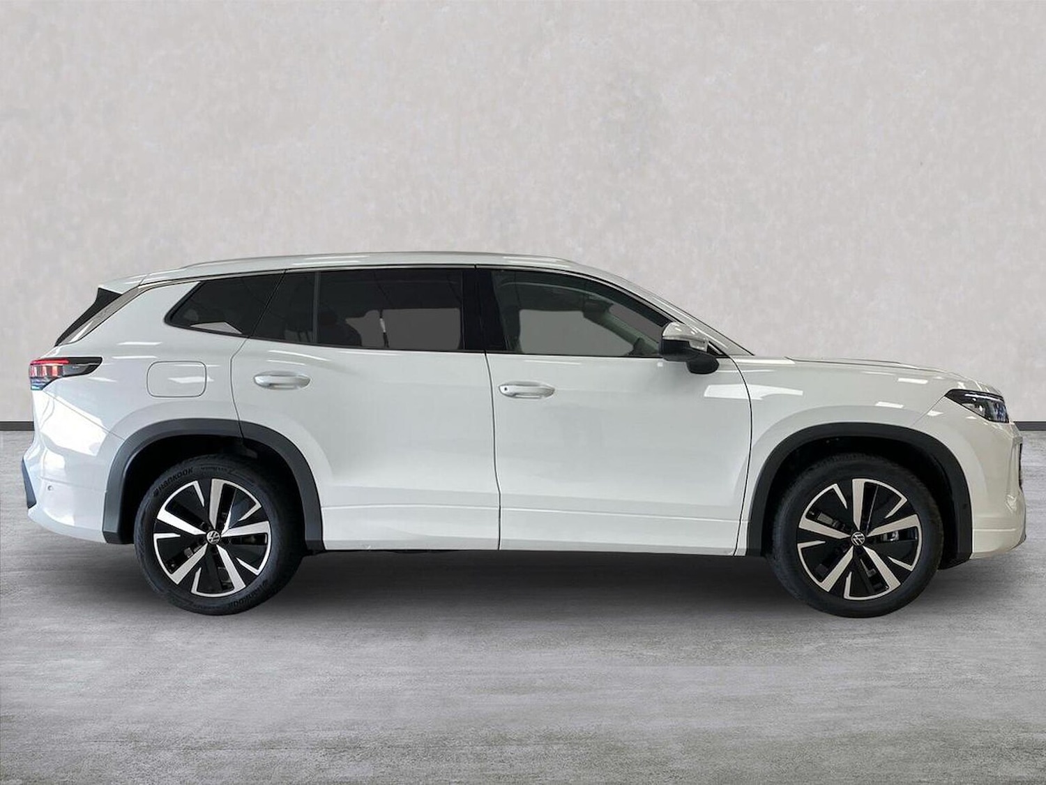 Used Volkswagen Touran 2025 for sale - 76257738: Photo 3