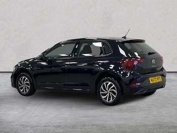 Used Volkswagen Polo 2022 for sale - 76324557: Photo 2