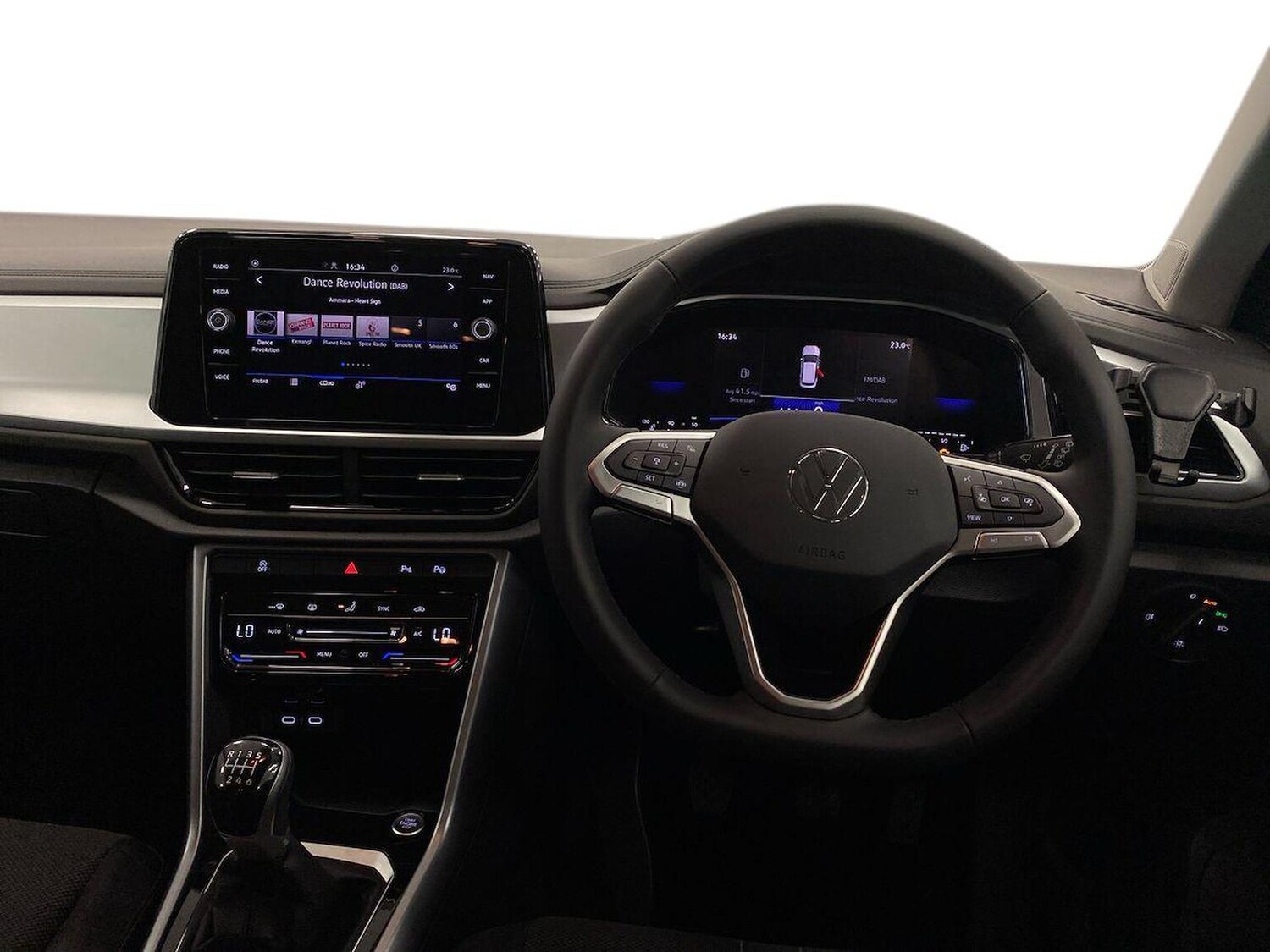 Used Volkswagen T-Roc 2025 for sale - 76115525: Photo 9