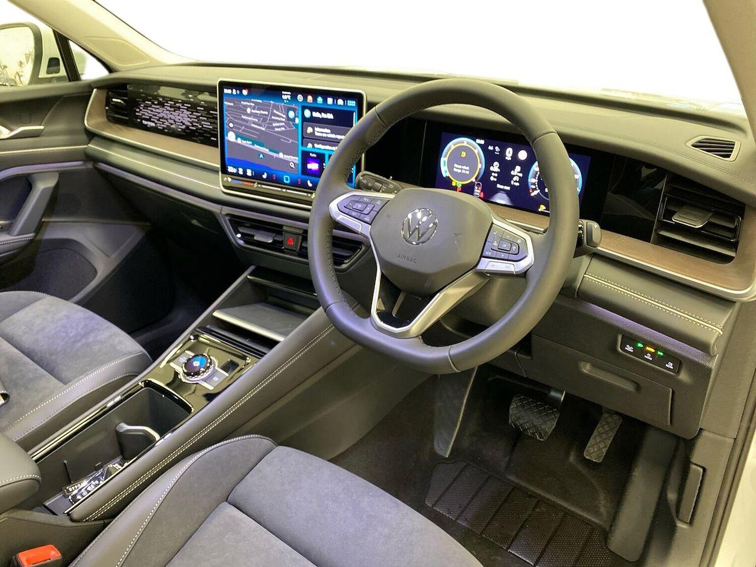 Used Volkswagen Touran 2026 for sale - 77888624: Photo 15