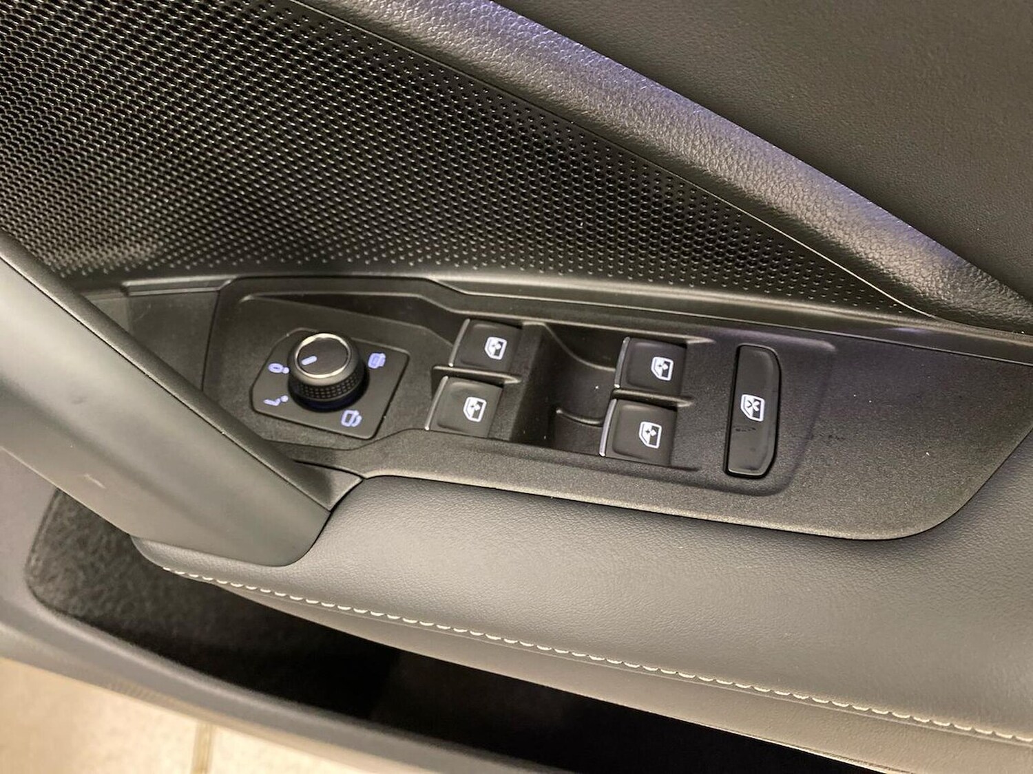 Used Volkswagen Touran 2026 for sale - 77888624: Photo 21