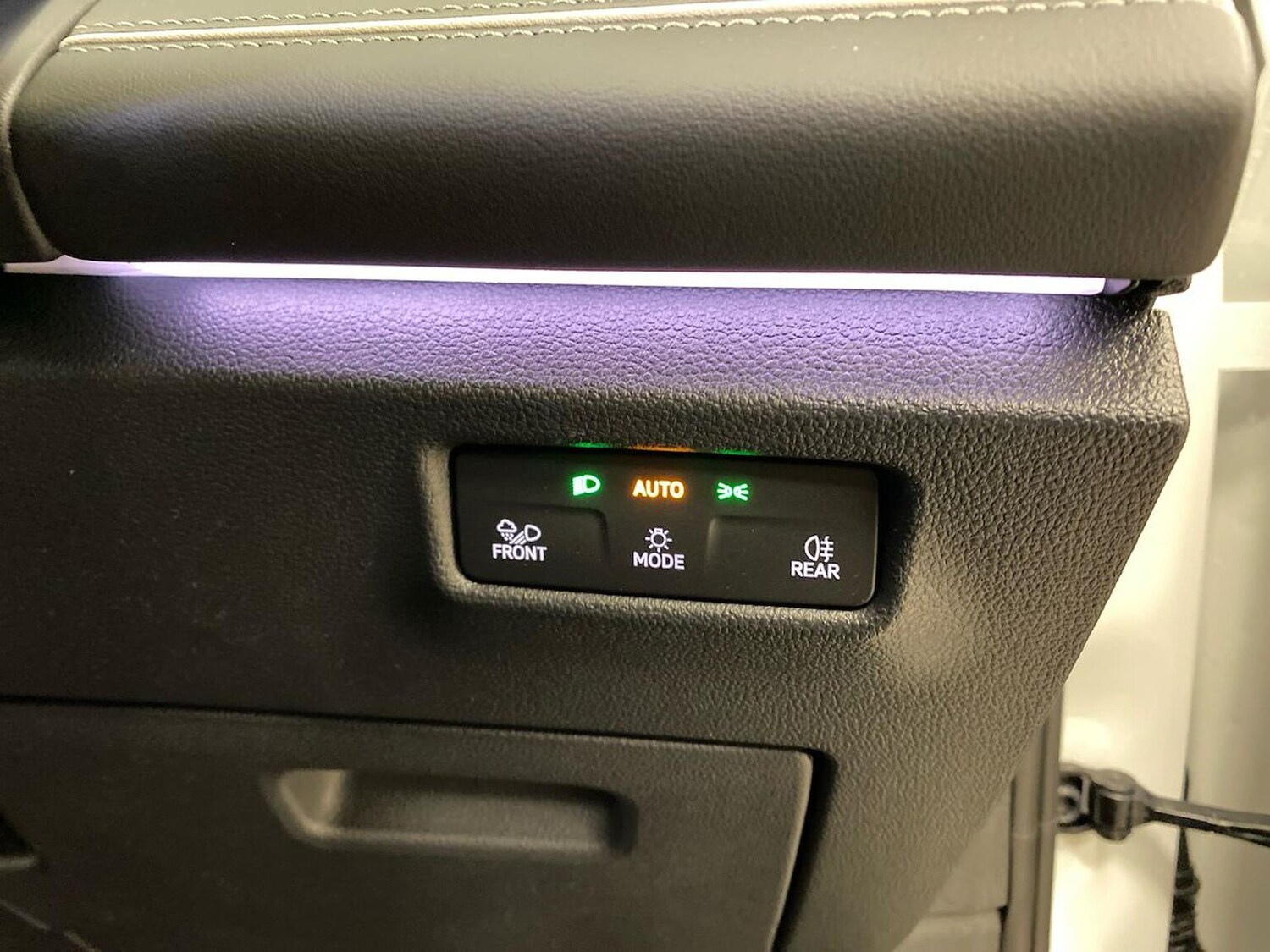 Used Volkswagen Touran 2026 for sale - 77888624: Photo 22