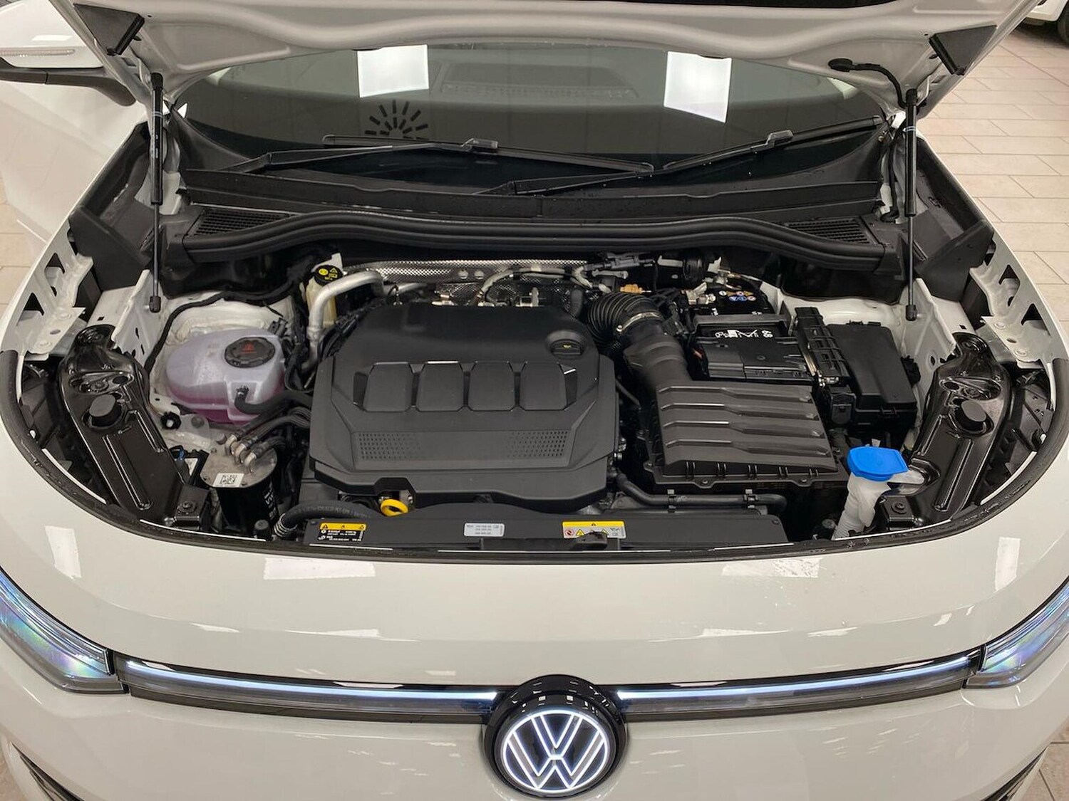 Used Volkswagen Touran 2026 for sale - 77888624: Photo 39