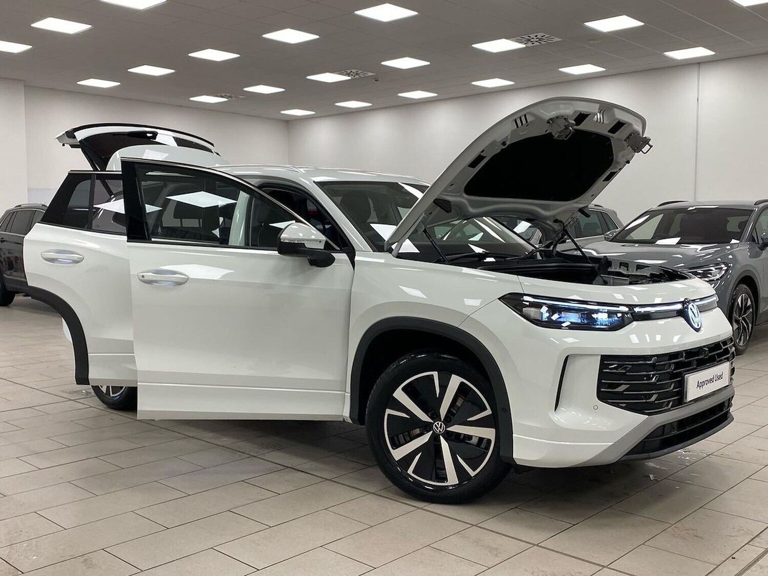 Used Volkswagen Touran 2026 for sale - 77888624: Photo 40