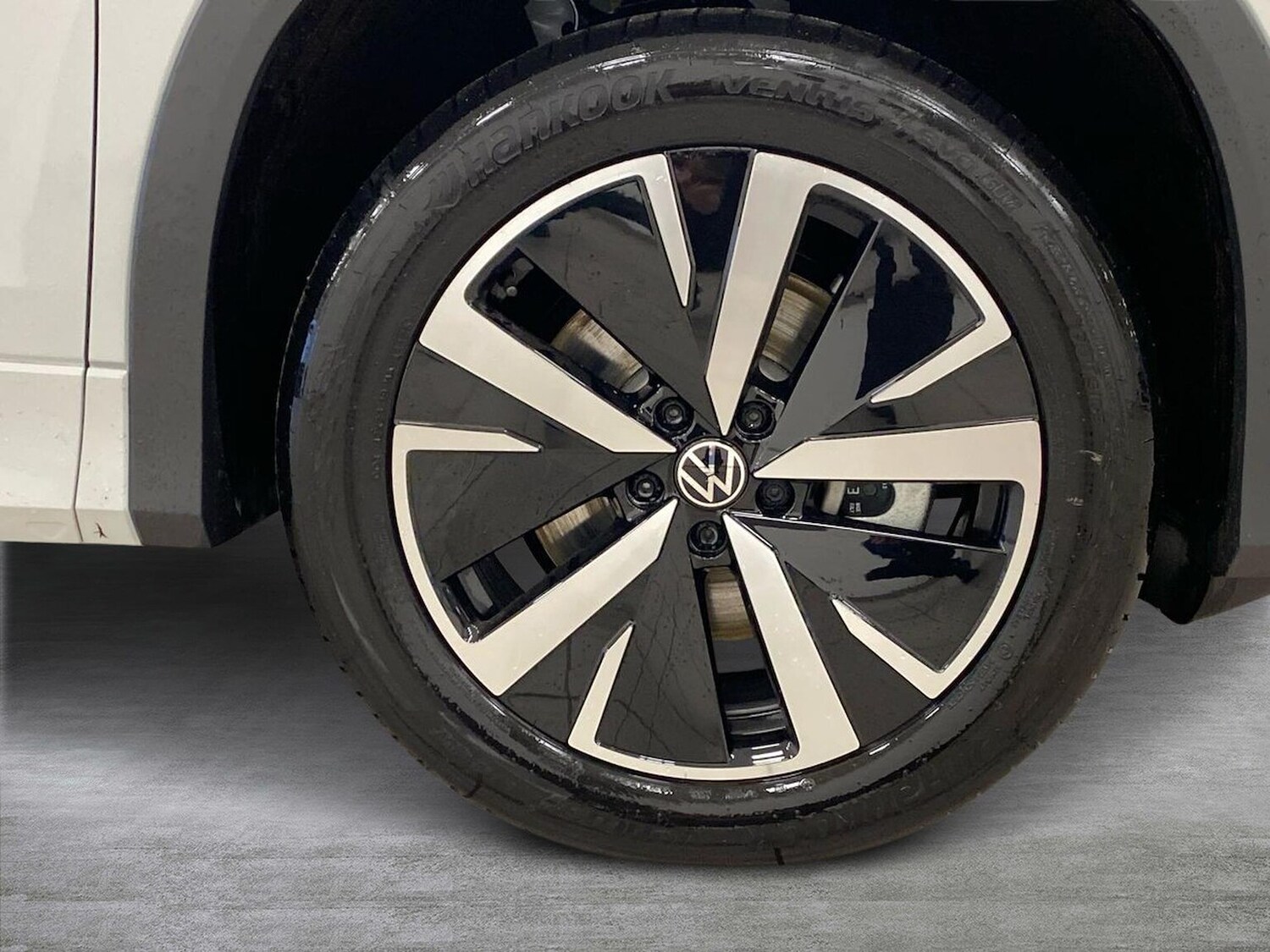 Used Volkswagen Touran 2026 for sale - 77888624: Photo 6