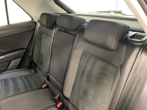 Used Volkswagen T-Roc 2022 for sale - 76187192: Photo 16