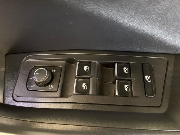 Used Volkswagen T-Roc 2022 for sale - 76187192: Photo 21