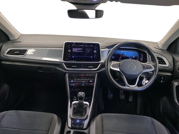 Used Volkswagen T-Roc 2022 for sale - 76187192: Photo 8