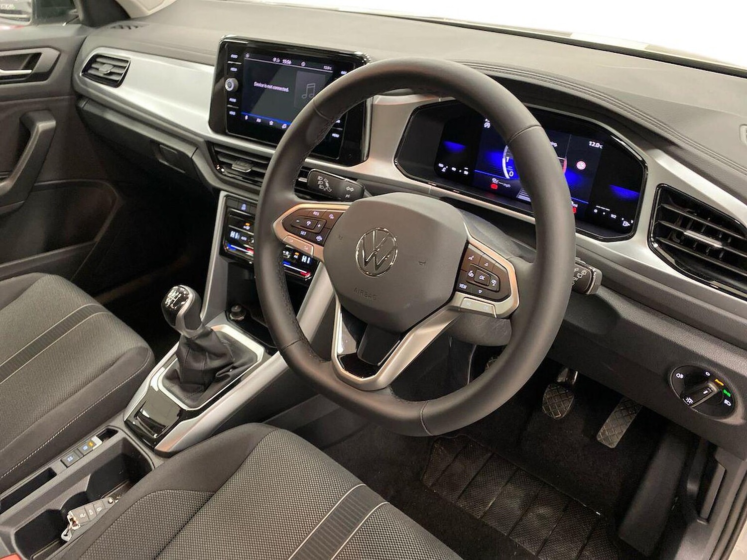 Used Volkswagen T-Roc 2025 for sale - 77555325: Photo 15