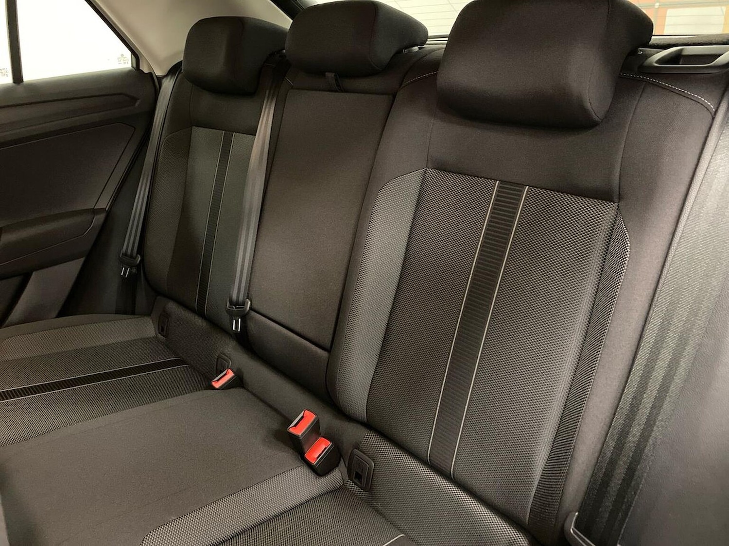 Used Volkswagen T-Roc 2025 for sale - 77555325: Photo 16