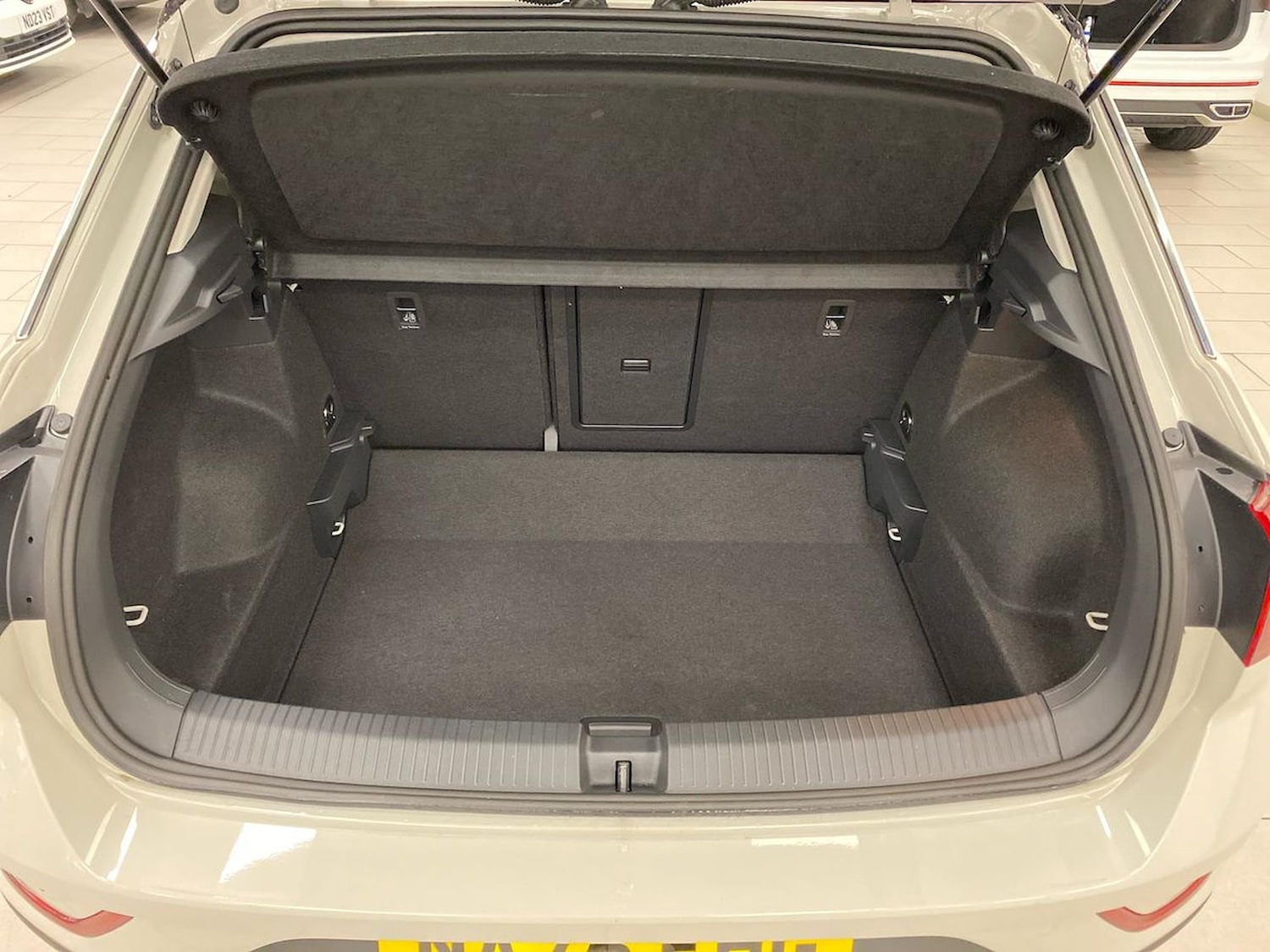 Used Volkswagen T-Roc 2025 for sale - 77555325: Photo 17