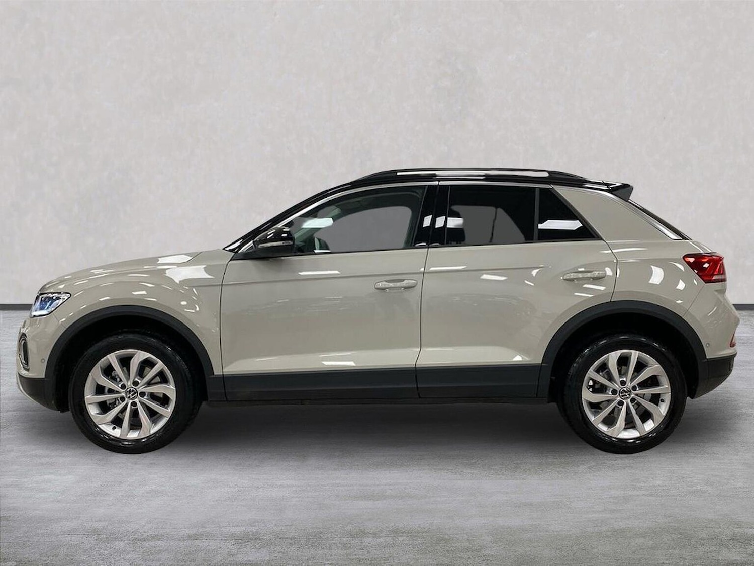 Used Volkswagen T-Roc 2025 for sale - 77555325: Photo 19