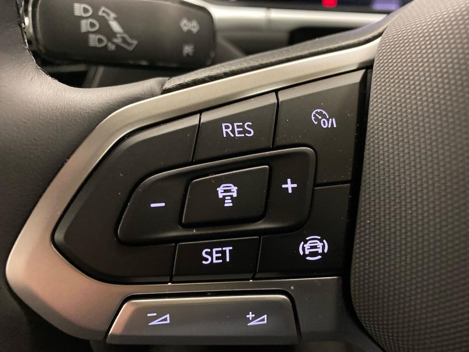 Used Volkswagen T-Roc 2025 for sale - 77555325: Photo 27