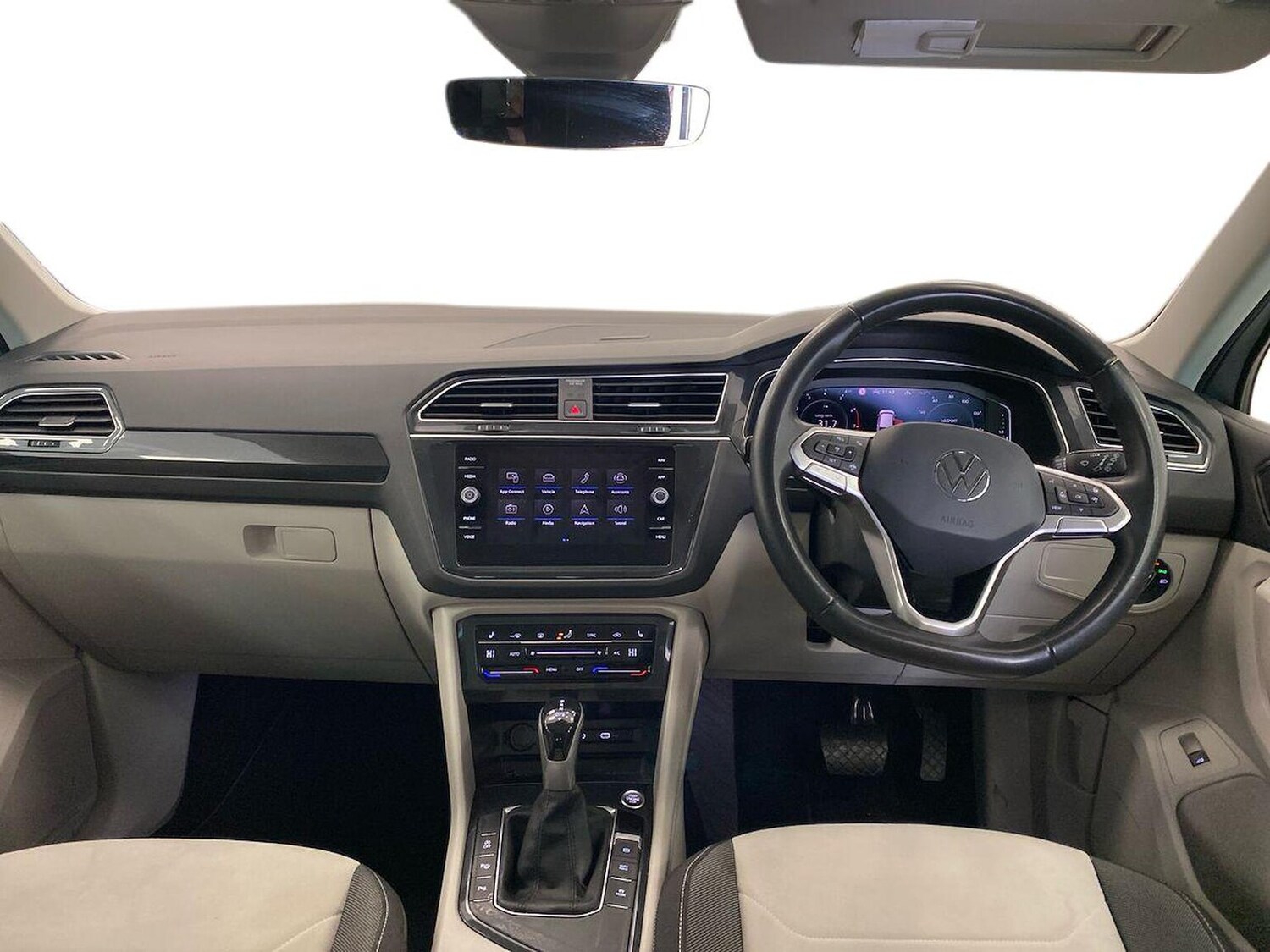 Used Volkswagen Tiguan 2022 for sale - 76040766: Photo 8