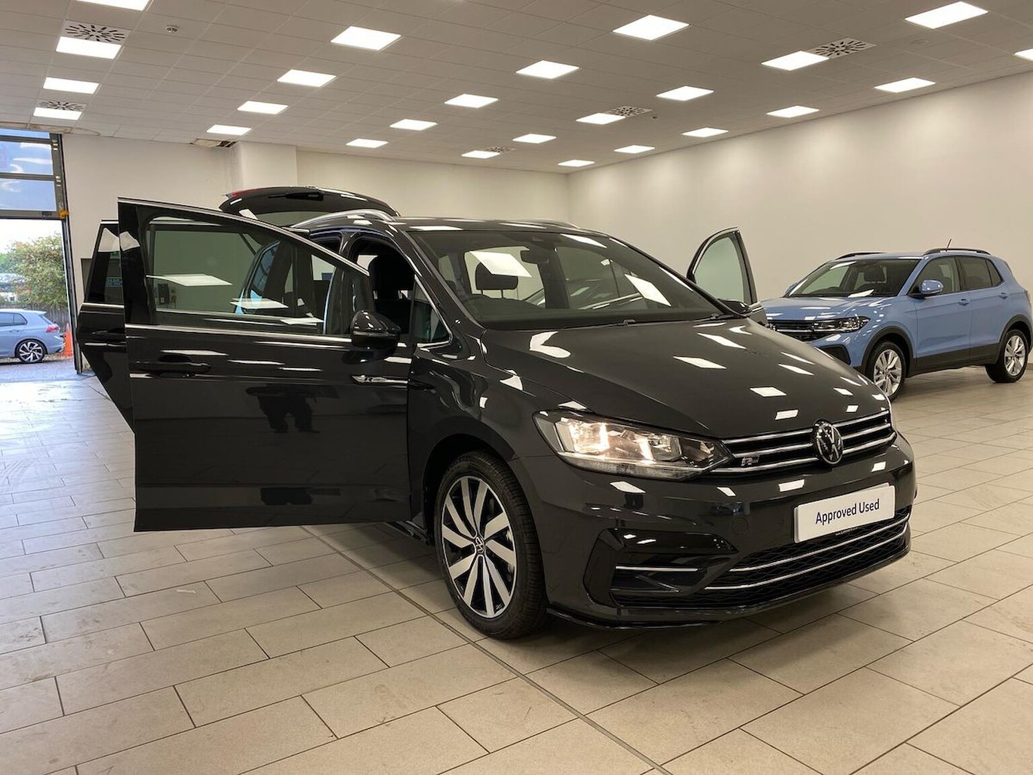 Used Volkswagen Touran 2025 for sale - 76164866: Photo 33
