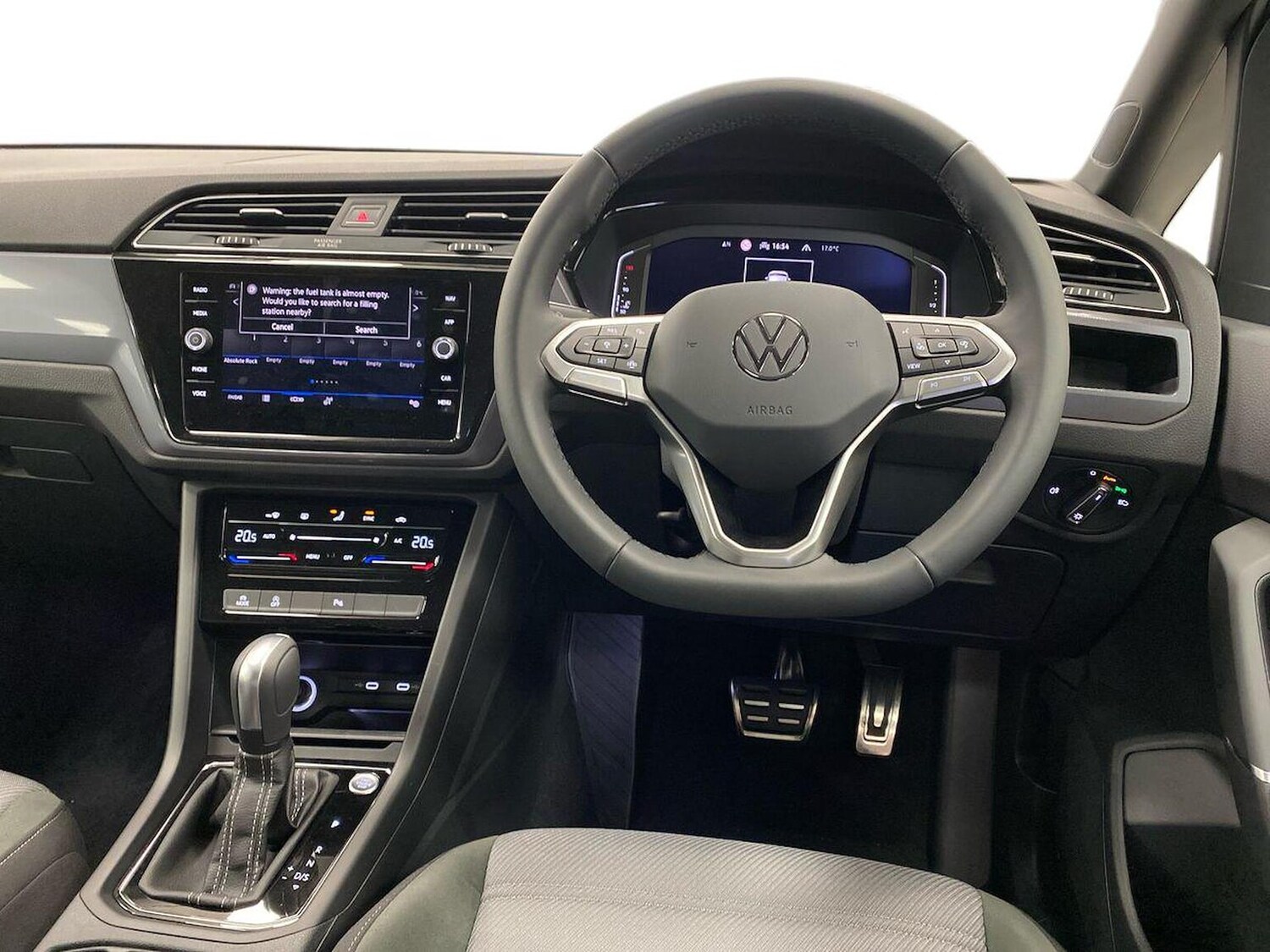 Used Volkswagen Touran 2025 for sale - 76164866: Photo 9