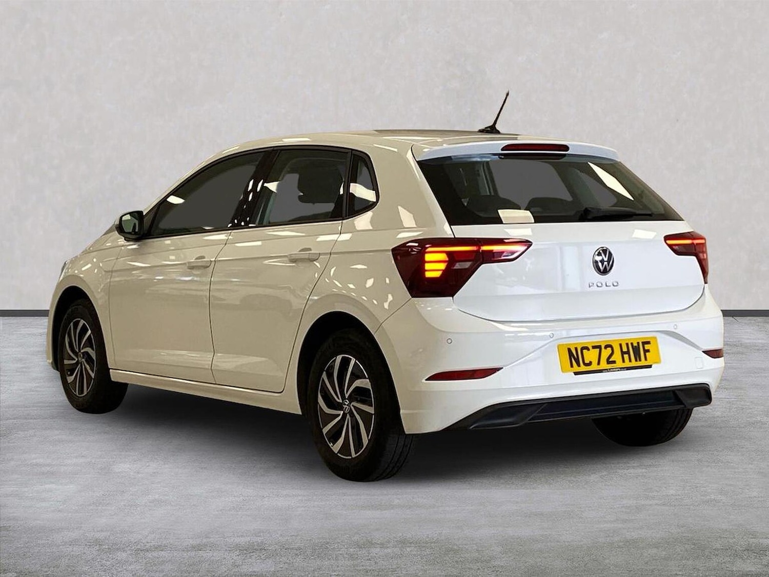 Used Volkswagen Polo 2022 for sale - 76187043: Photo 2