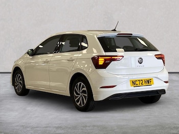 Used Volkswagen Polo 2022 for sale - 76187043: Photo 2