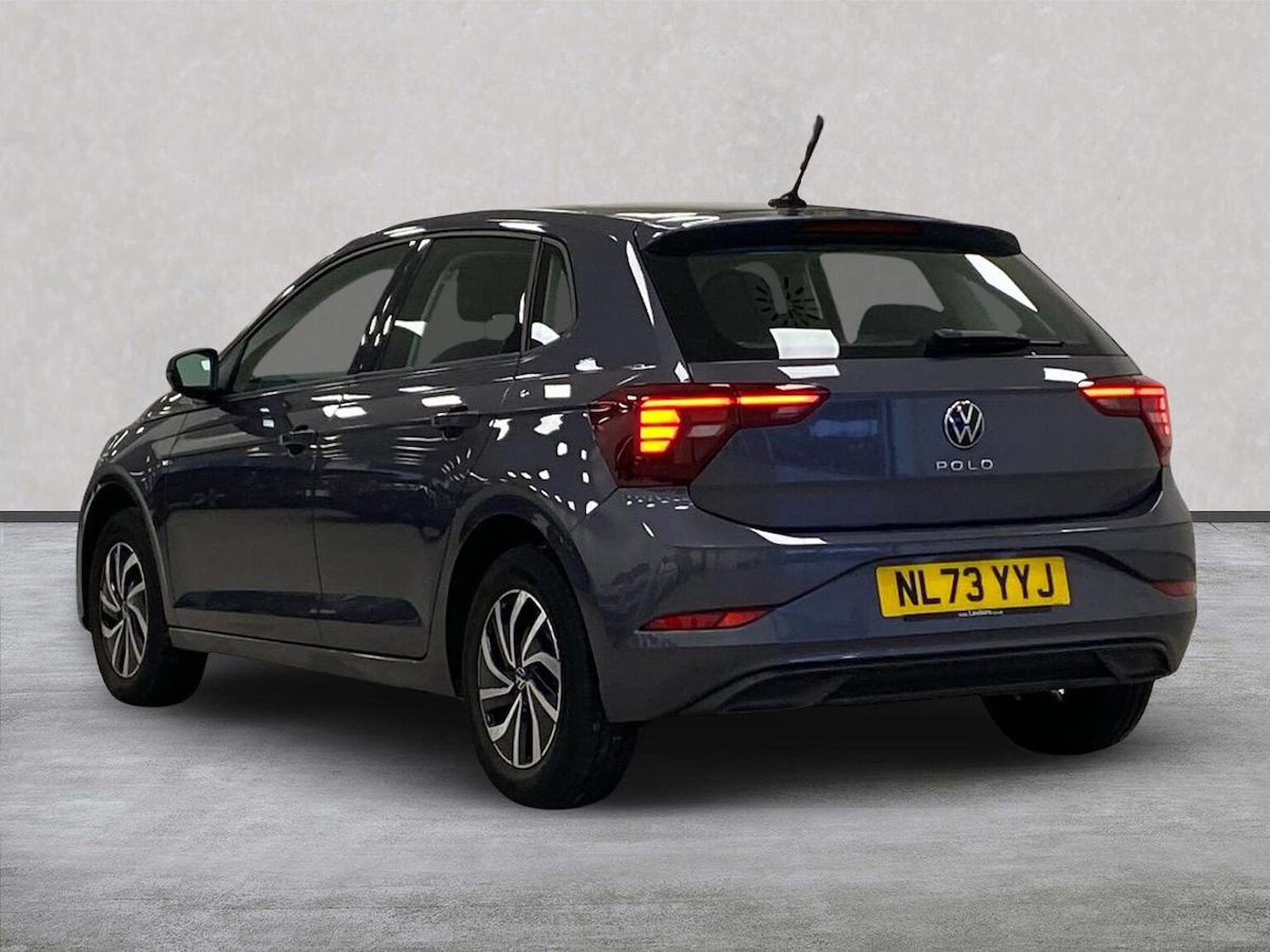 Used Volkswagen Polo 2023 for sale - 77916107: Photo 2