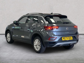 Used Volkswagen T-Roc 2023 for sale - 79371875: Photo