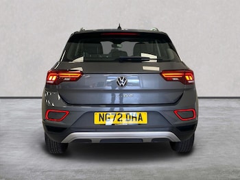 Used Volkswagen T-Roc 2023 for sale - 79371875: Photo