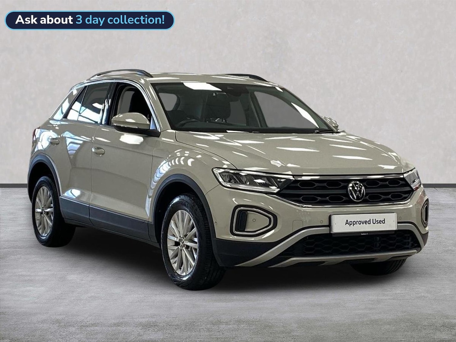 Used Volkswagen T-Roc 2023 for sale - 76682598: Photo 1