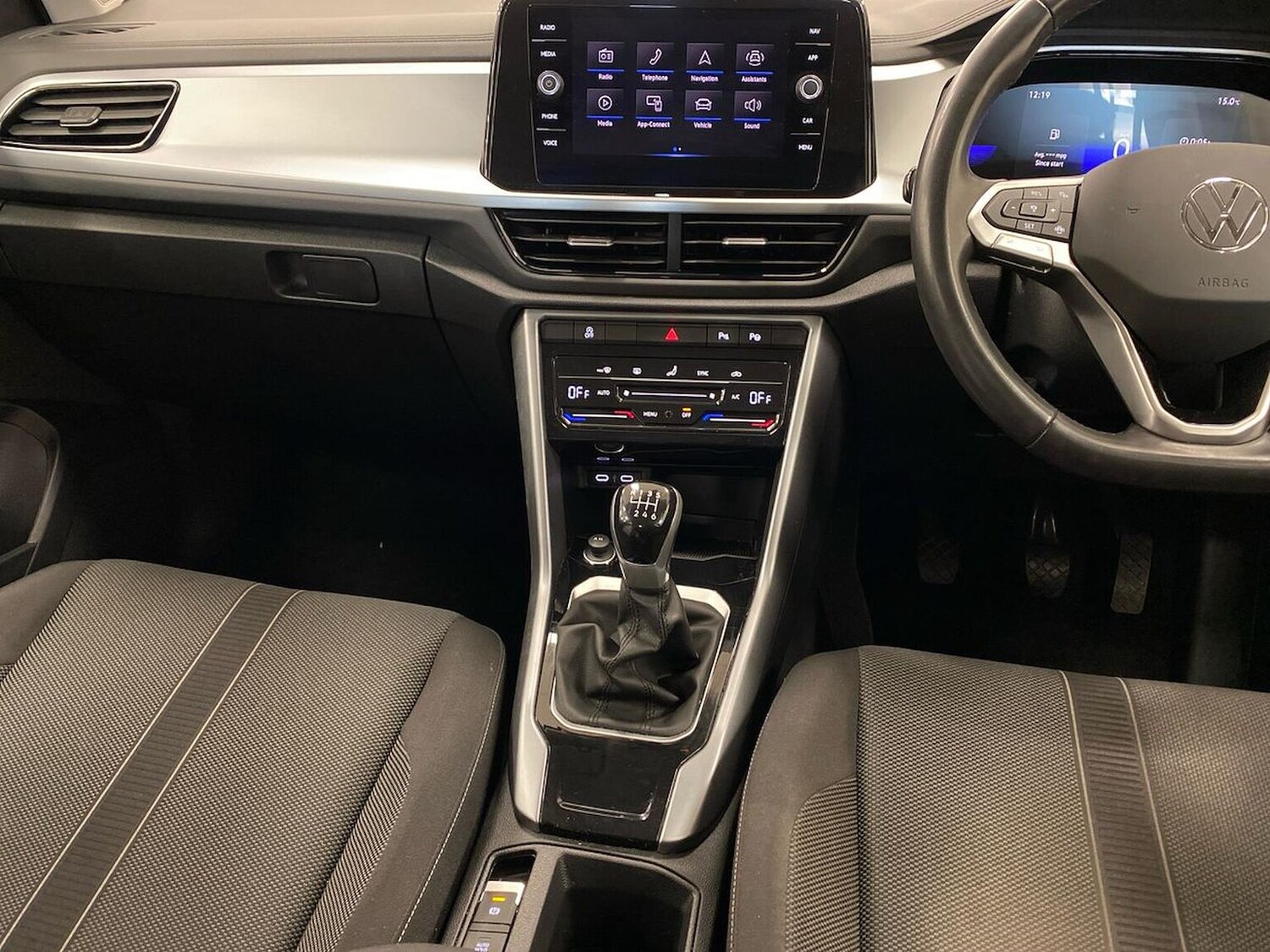 Used Volkswagen T-Roc 2023 for sale - 76682598: Photo 13