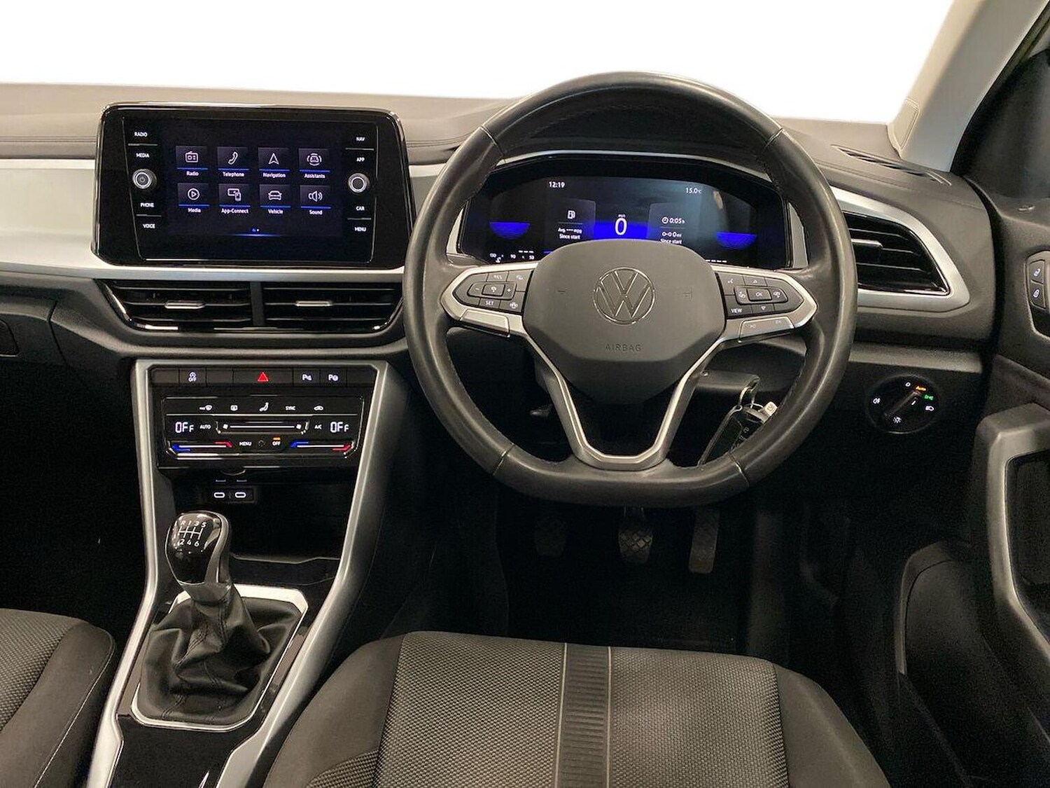 Used Volkswagen T-Roc 2023 for sale - 76682598: Photo 9