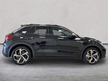 Used Volkswagen T-Roc 2024 for sale - 79205764: Photo