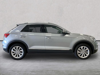 Used Volkswagen T-Roc 2025 for sale - 78438775: Photo