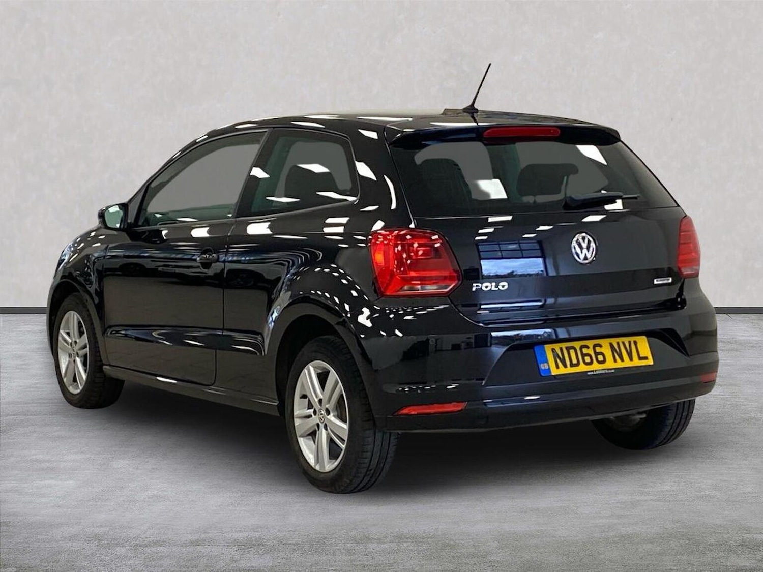 Used Volkswagen Polo 2016 for sale - 76455324: Photo 2