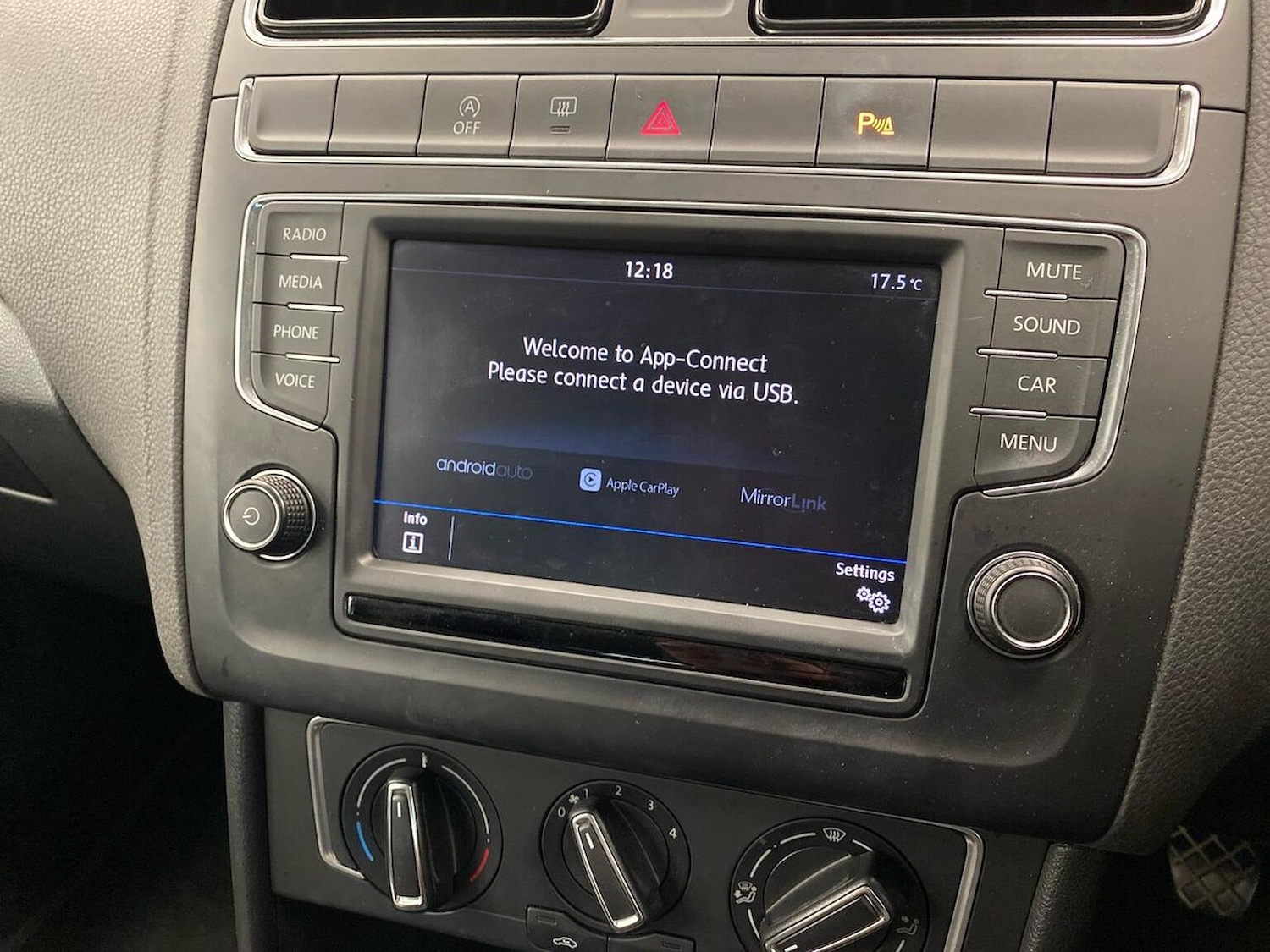 Used Volkswagen Polo 2016 for sale - 76455324: Photo 24