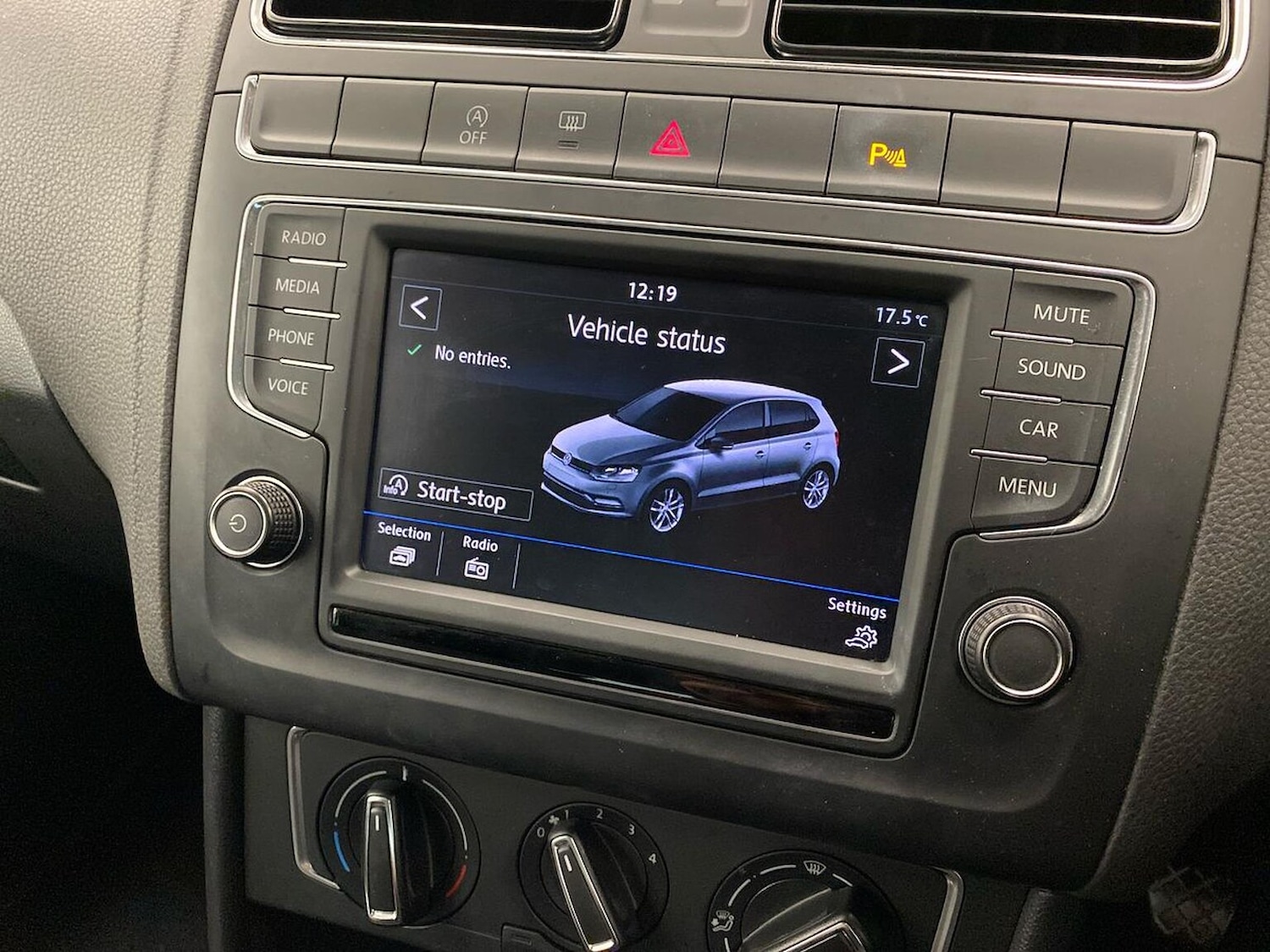 Used Volkswagen Polo 2016 for sale - 76455324: Photo 25